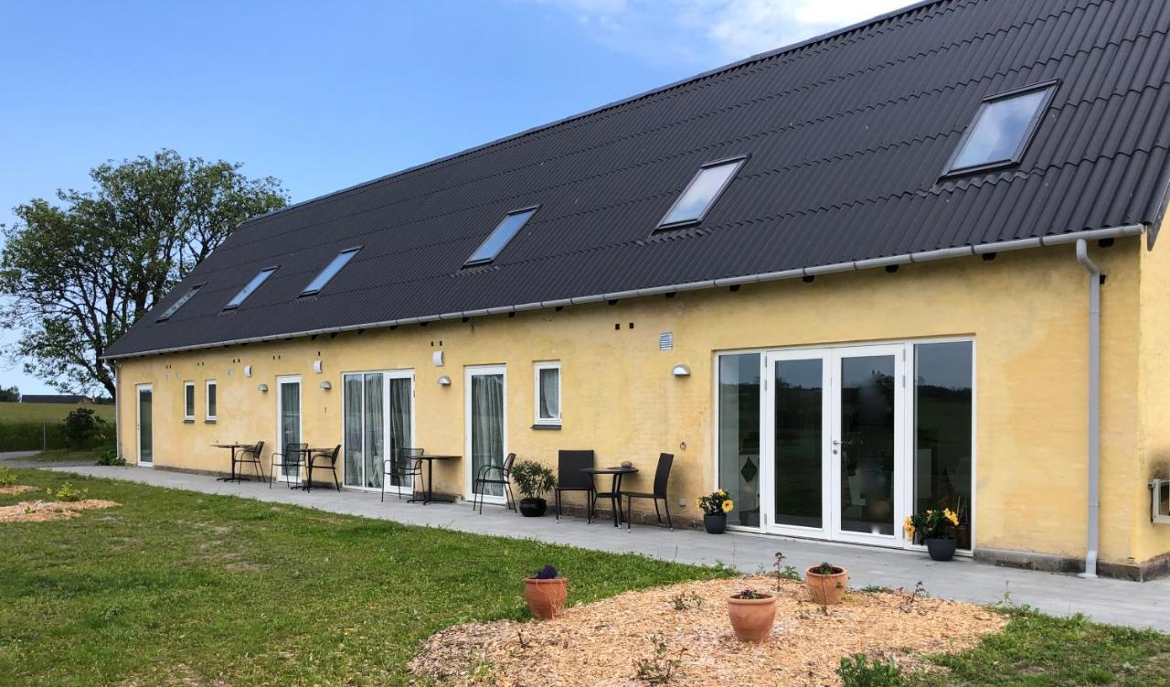 Yggdrasil Guest Lodge Gudhjem Exterior photo