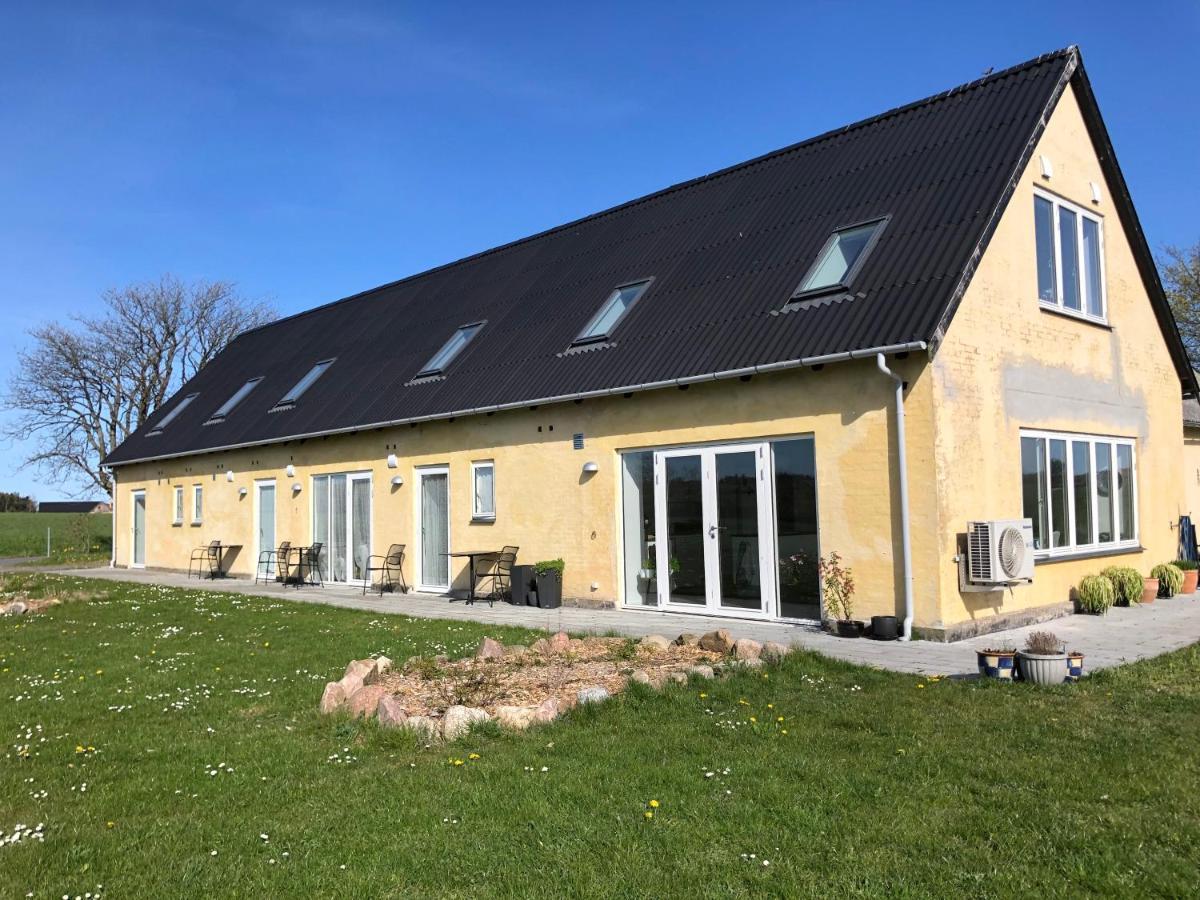 Yggdrasil Guest Lodge Gudhjem Exterior photo